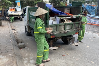 Tăng cường xử lý vi phạm trật tự đô thị quanh Công viên Cầu Giấy