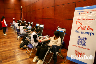 Gần 3.000 đơn vị máu được tiếp nhận tại ngày hội hiến máu “Trái tim tình nguyện”