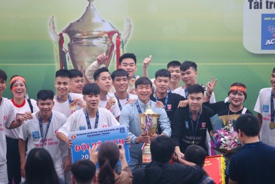 Bế mạc Giải bóng đá học sinh THPT Hà Nội năm 2023