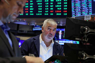 Chứng khoán Mỹ tiếp tục phá kỷ lục, Dow Jones tăng hơn 150 điểm