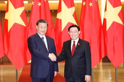 Chủ tịch Quốc hội hội kiến Tổng Bí thư, Chủ tịch  nước Trung Quốc