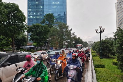Cải thiện hạ tầng để giảm ùn tắc đường Lê Văn Lương
