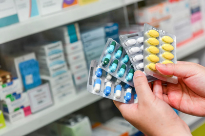 Mua bán, sử dụng thuốc không theo đơn: Báo động tình trạng kháng kháng sinh 