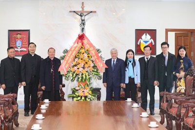 Chủ tịch Mặt trận Tổ quốc Việt Nam thăm, chúc mừng Giáng sinh tại Hà Nội
