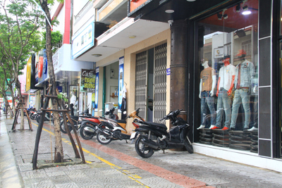 Phố thời trang Đà Nẵng đìu hiu mùa cao điểm mua sắm