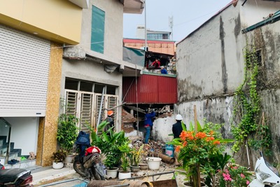 Tiếp tục cưỡng chế thu hồi đất xây đường vào cụm 3 trường Thanh Xuân Nam