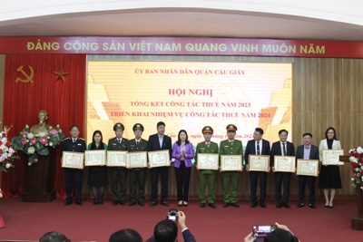 Ngành Thuế quận Cầu Giấy hoàn thành xuất sắc nhiệm vụ năm 2023