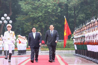 Thủ tướng chủ trì Lễ đón Thủ tướng Lào thăm chính thức Việt Nam