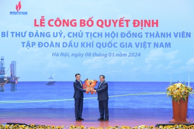 Thủ tướng trao quyết định bổ nhiệm Chủ tịch HĐTV Petrovietnam Lê Mạnh Hùng