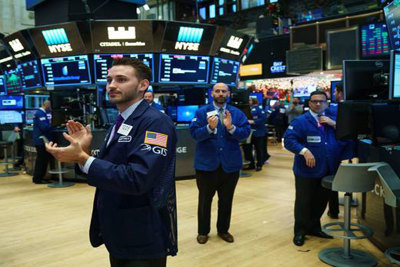 Chứng khoán Mỹ ngóng số liệu CPI, Dow Jones vọt hơn 150 điểm