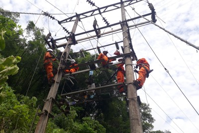 Giải bài toán trước nguy cơ thiếu điện hiện hữu