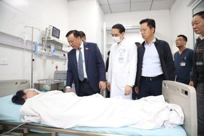 Bệnh viện Xanh Pôn miễn phí điều trị cho bệnh nhân vụ cháy phố Hàng Lược