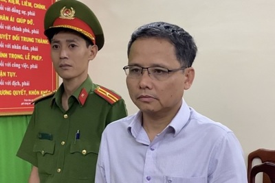 Bắt tạm giam Phó Cục trưởng Cục Đăng kiểm Việt Nam 