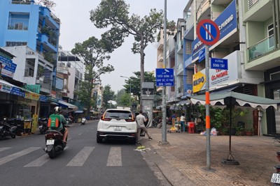 TP Hồ Chí Minh chưa thu phí lòng đường để chờ văn bản hướng dẫn