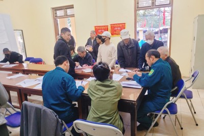Huyện Thanh Trì: Hoàn thành mở thẻ cho 100% người được hưởng trợ cấp xã hội