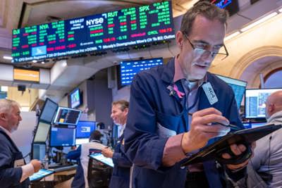 Chứng khoán Mỹ lại phá kỷ lục, Dow Jones lần đầu vượt ngưỡng 38.000 điểm