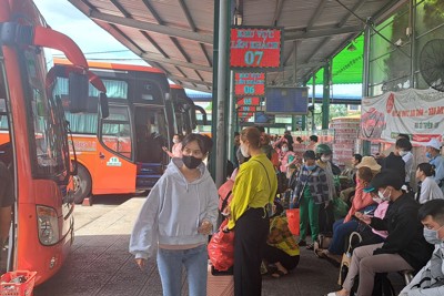 Dự báo gần 420.000 khách đến Bến xe Miền Tây về quê đón Tết Nguyên đán