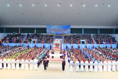 Hơn 40.000 học sinh Hoàng Mai tham gia Hội khỏe Phù Đổng