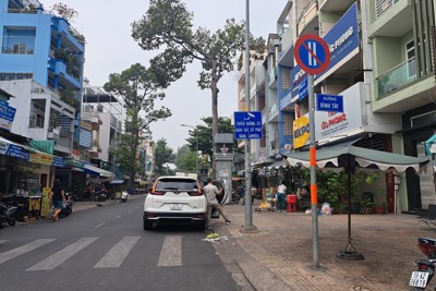 TP Hồ Chí Minh chưa thu phí lòng đường, chờ văn bản hướng dẫn