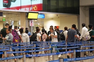 Tình trạng quá tải ở sân bay Tân Sơn Nhất đã "giảm nhiệt"