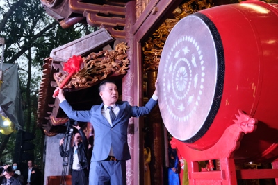 Hà Nội: Hàng vạn du khách đổ về khai hội Gióng đền Sóc năm 2024