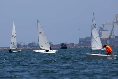 Cuộc đua thuyền buồm vòng quanh thế giới bắt đầu diễn ra tại vịnh Hạ Long