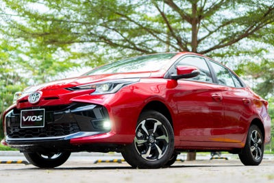 Doanh số bán hàng Toyota Việt Nam bất ngờ giảm mạnh