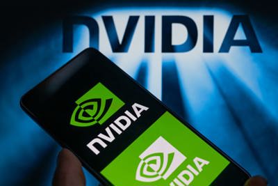 Cổ phiếu chip Nvidia tăng bùng nổ, chứng khoán Mỹ lập kỷ lục mới