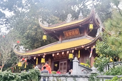 Công bố bảo vật quốc gia – Bộ tượng tam thế Phật chùa Côn Sơn