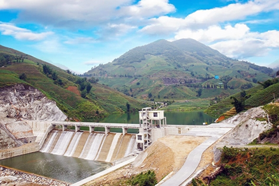 Đẩy mạnh tiến độ thực hiện đầu tư xây dựng 20 dự án thủy điện