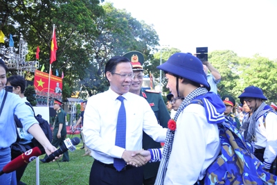 Những hình ảnh xúc động tại lễ giao, nhận quân TP Hồ Chí Minh 2024