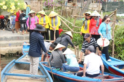 Cần lập lại trật tự ở điểm du lịch rừng dừa nước Tịnh Khê