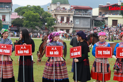 Lào Cai: Phát động tổ chức Tuần lễ trang phục truyền thống các dân tộc 2024
