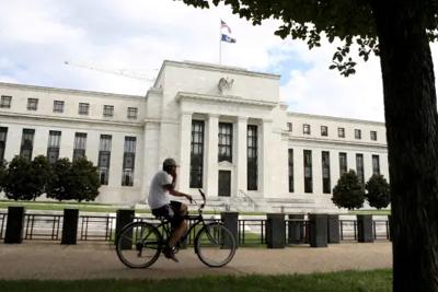 Fed trì hoãn hạ lãi suất, chuyên gia cảnh báo gì?