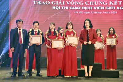 Sôi nổi VCK toàn quốc Hội thi Giao dịch viên giỏi trong hệ thống Agribank