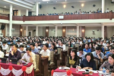 Gần 1.500 cán bộ, đảng viên tham dự hội nghị học và làm theo Bác