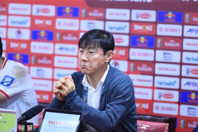 HLV Shin Tae-yong thừa nhận thắng may mắn trước tuyển Việt Nam