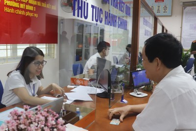 Hà Nội: chú trọng khen thưởng người lao động trực tiếp, hạn chế khen tràn lan