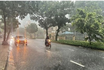 Dự báo thời tiết ngày 5/4/2024: Hà Nội mưa to, trời dịu mát