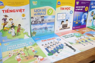 Nhà xuất bản Giáo dục Việt Nam giảm 11,2% giá bìa sách giáo khoa