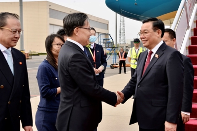 Chủ tịch Quốc hội Vương Đình Huệ thăm chính thức nước CHND Trung Hoa