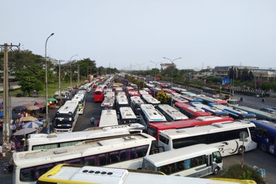 Giá vé tàu, vé xe đi các tỉnh dịp nghỉ lễ 30/4 -1/5 bắt đầu "nóng"