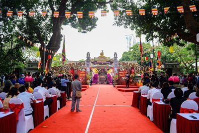 Cẩm nang du lịch chùa Láng: Nơi có lễ hội lớn nhất phía Tây Hà Nội