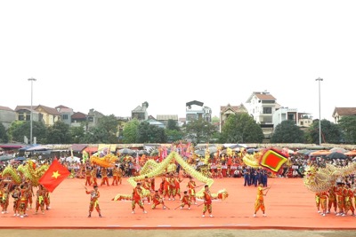 Mãn nhãn với Liên hoan nghệ thuật múa rồng huyện Thanh Oai lần thứ hai 2024