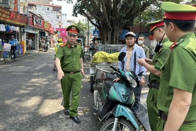 Cầu Giấy ra quân xử lý xe tự chế vi phạm luật giao thông