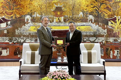 Chủ tịch UBND TP Hà Nội Trần Sỹ Thanh tiếp Đại sứ Italia tại Việt Nam