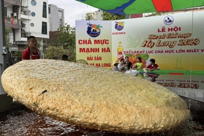 Quảng Ninh: chả mực nặng 200kg sẽ được phô diễn tại Lễ hội bia 