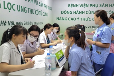 600 công nhân lao động tại Hà Nội được khám, tư vấn sức khỏe miễn phí