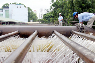 Gian nan bảo đảm nước sạch mùa Hè