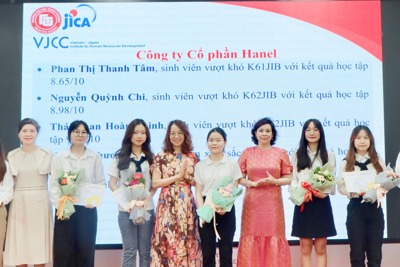 HANEL tài trợ học bổng cho sinh viên Viện Phát triển nguồn nhân lực Việt- Nhật